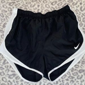 NIKE WOMENS DRI-FIT RUNNING SHORTS SIZE LARGE